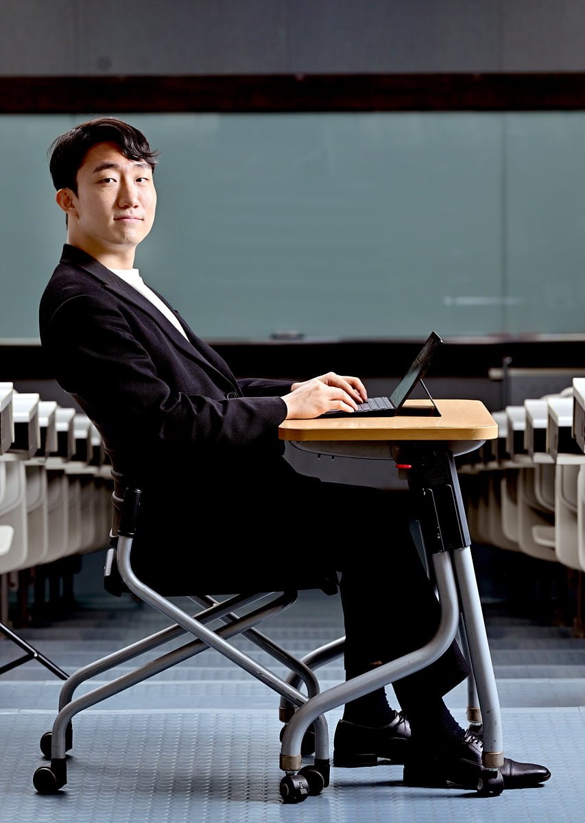 Sungkyunkwan University Campus Town Startups 2025 Witi which operates KNOWHOW an information platform designed to support startup founders │ 매거진한경