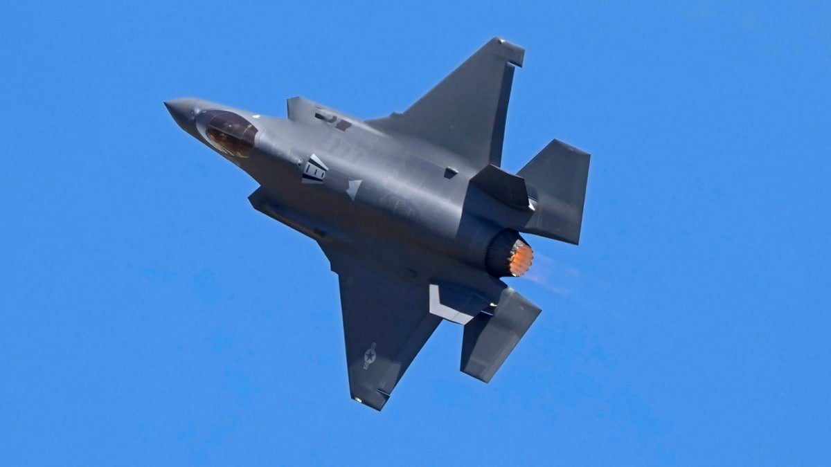 News18