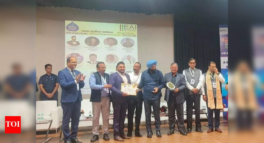 NIT Rourkela startup eBee wins Bharat Entrepreneur Award 2025 for innovation in hyperlocal marketplace | Bhubaneswar News