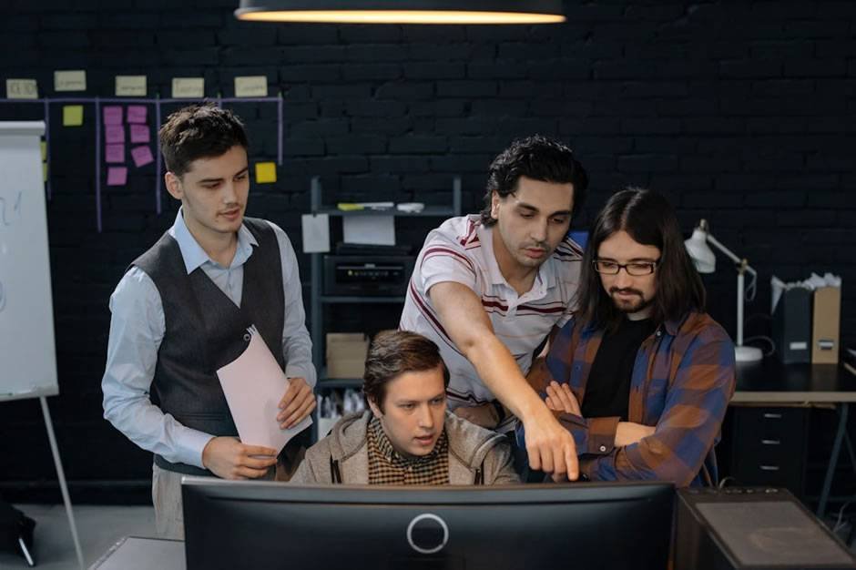 Canarian Weekly - How Bulgarian IT Companies Compete with Global Technology Giants
