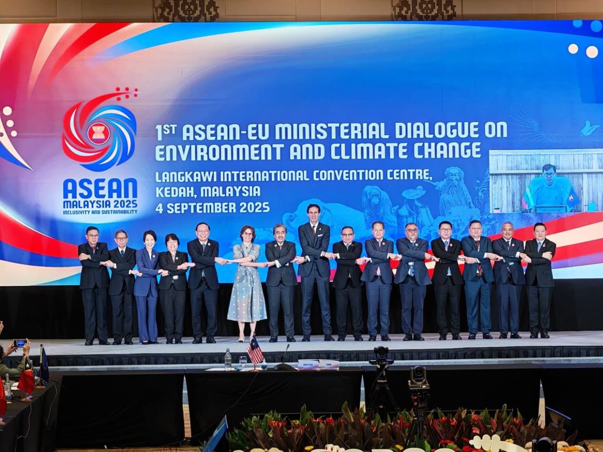 Asean, EU pledge to join forces on environmental sustainability agenda, says Johari
