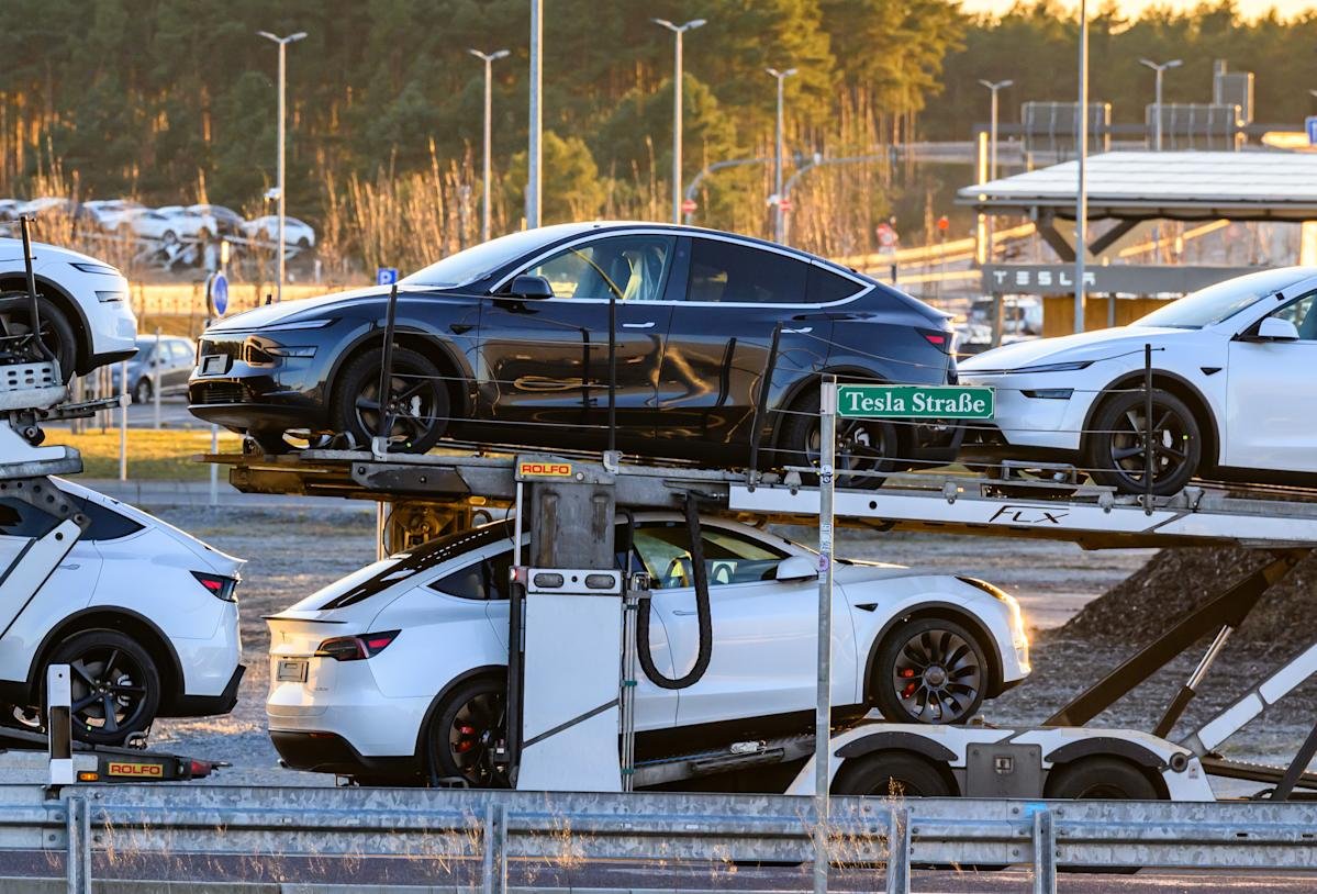 Tesla stock drops after Europe sales collapse, down over 20% in August