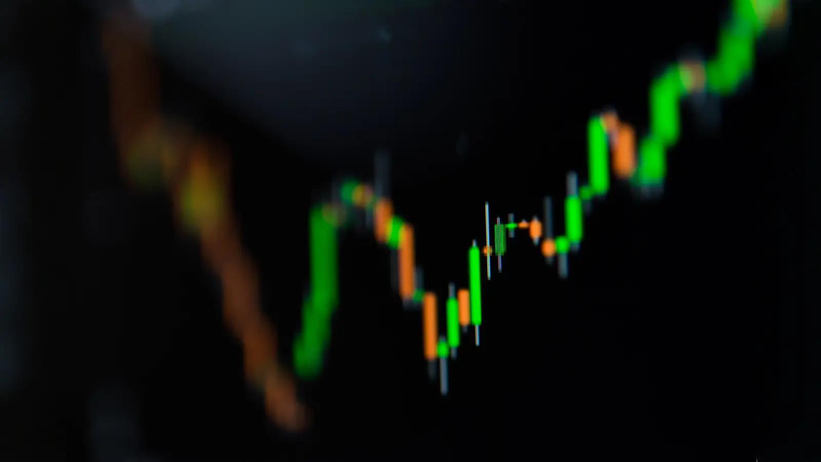 Sammaan Capital Shares Rise Ahead of Dividend, Fund Meet