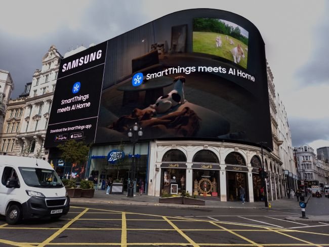Samsung Electronics Launches
