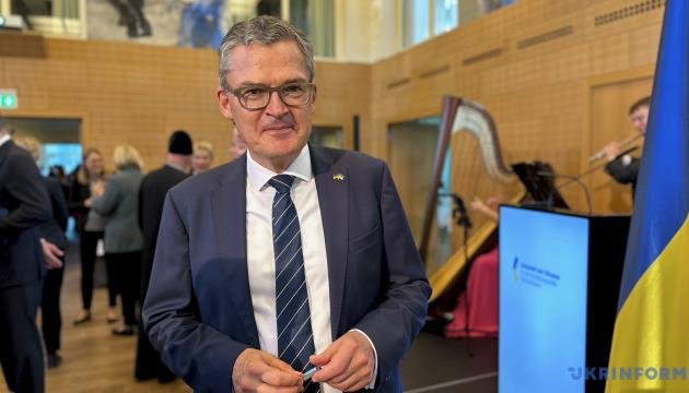 Europe Must Start Planning Troop Deployment In Ukraine After Ceasefire, Says German Politician