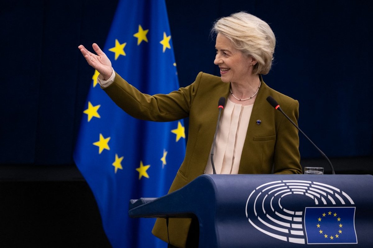 EU Plans Reparation Loan to Ukraine Using Frozen Russian Assets, Skirting Hungary Veto