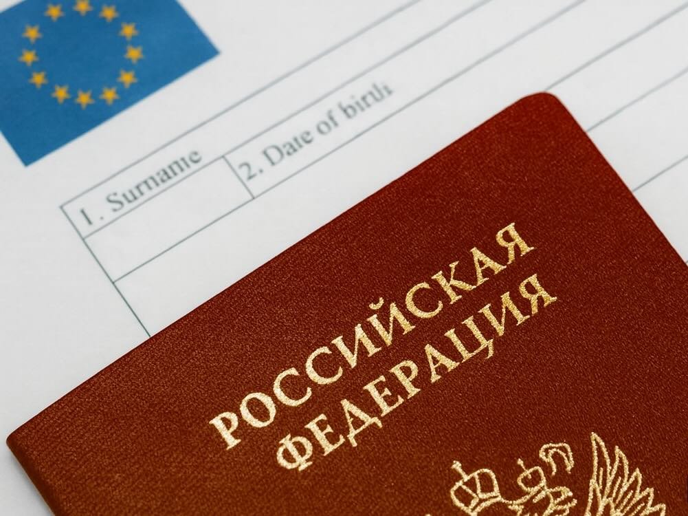 Brussels to advise tighter visa screening for Russian nationals