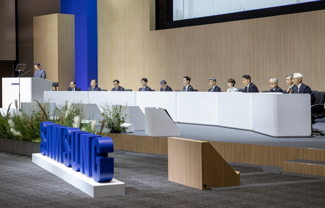Samsung's top acquisitions man returns as big deals expected