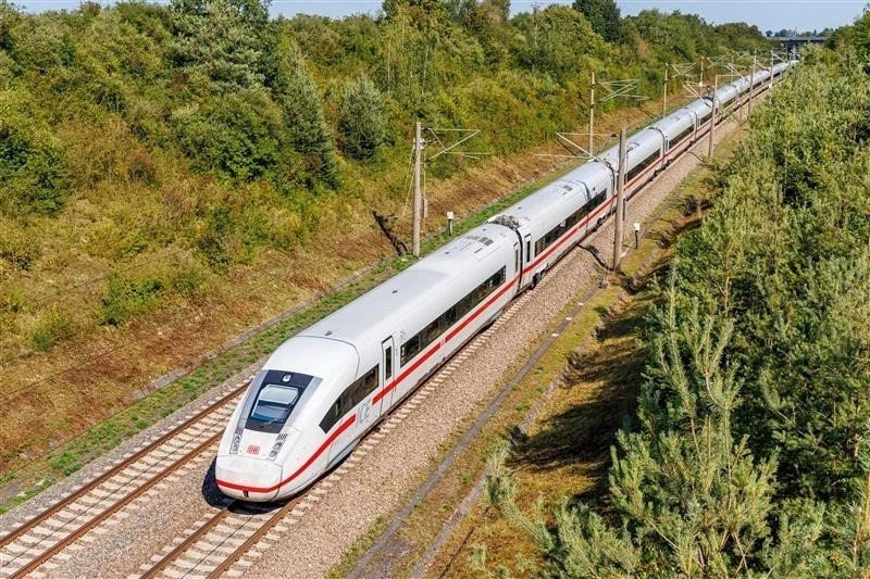 Vietnam taps global expertise to develop high-speed railway