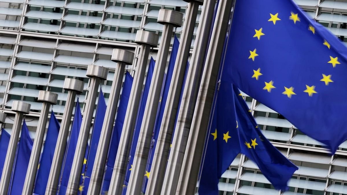 56% of citizens support EU enlargement, new Eurobarometer poll shows
