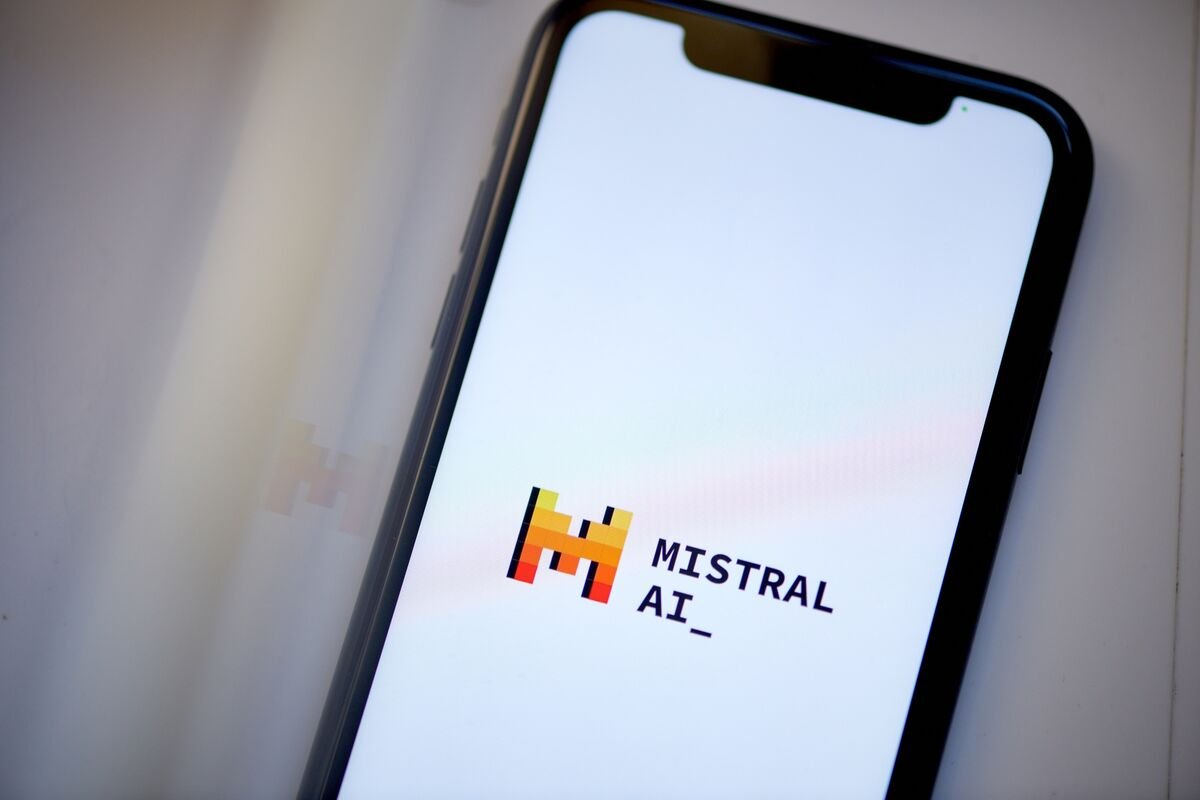 Mistral Set for $14 Billion (€12 Billion) Valuation With New Funding Round
