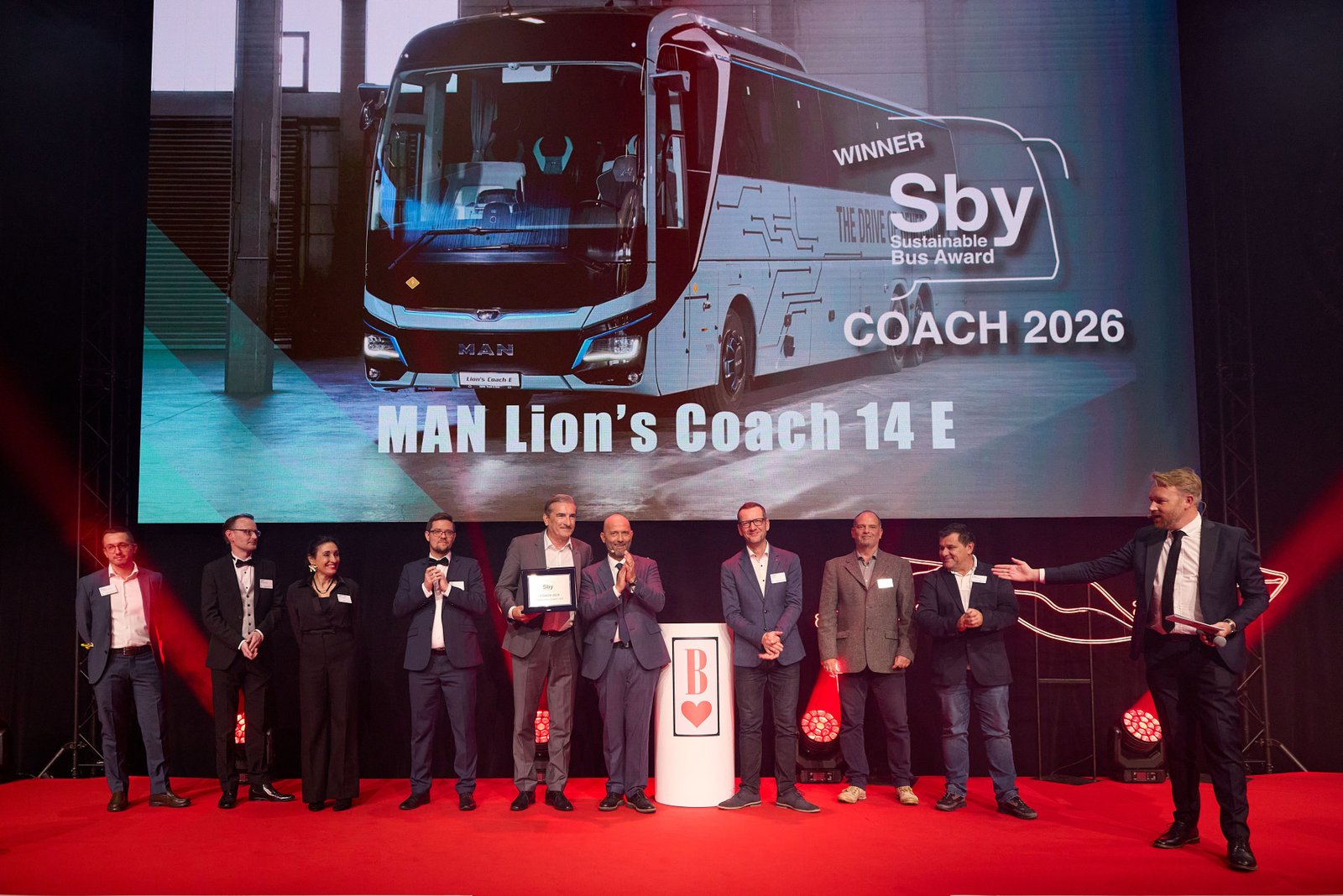 MAN Lion’s Coach E Awarded “Sustainable Bus of the Year 2026”