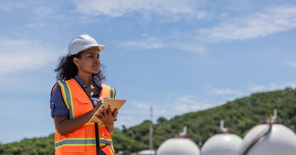 Tough reporting rules makes compliance key issue for chemicals industries | Article