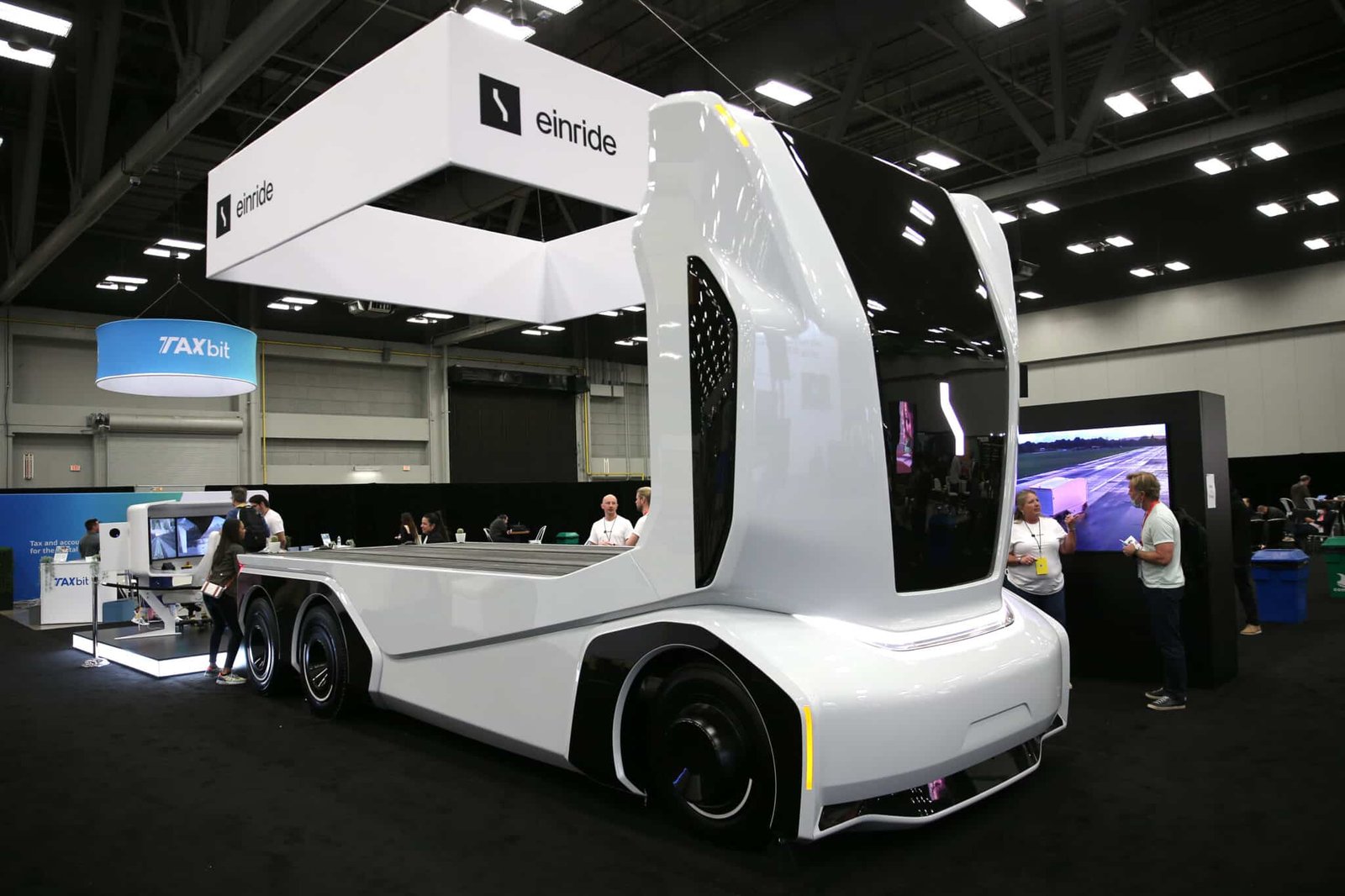 Einride valuation tops $1 billion as truck startup raises funds