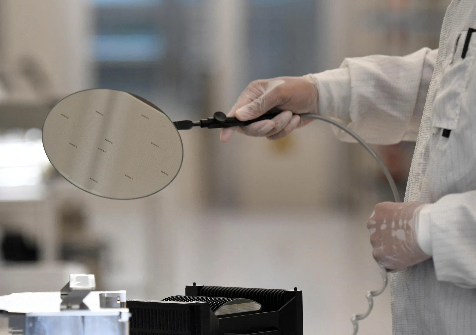 Geopolitics chip at semiconductor sector – in Europe, Asia and beyond