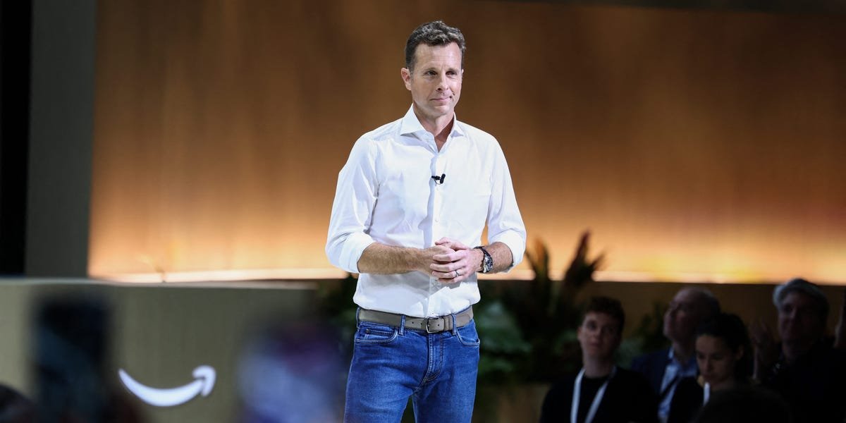 Amazon VP Is Hiring, Promoting Based on AI Usage