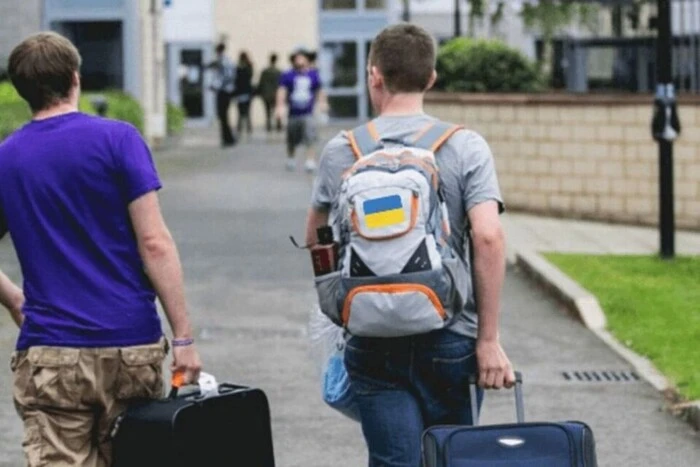 Rumors about the forced return of men from the EU: expert refutes the information