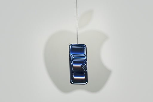 Apple delivers strong quarter despite trade war challenges and ongoing artificial technology issues