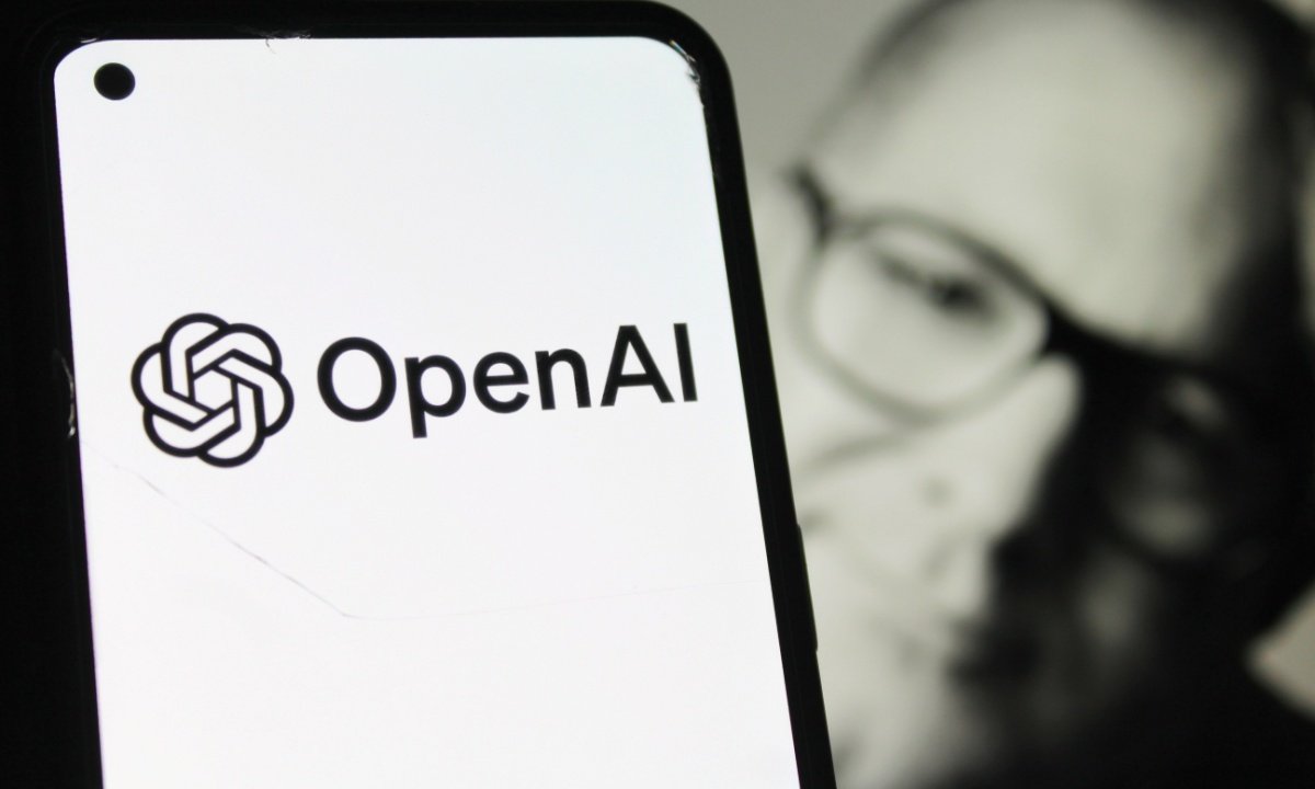 OpenAI and Jony Ive Hit Roadblocks in Developing AI Device