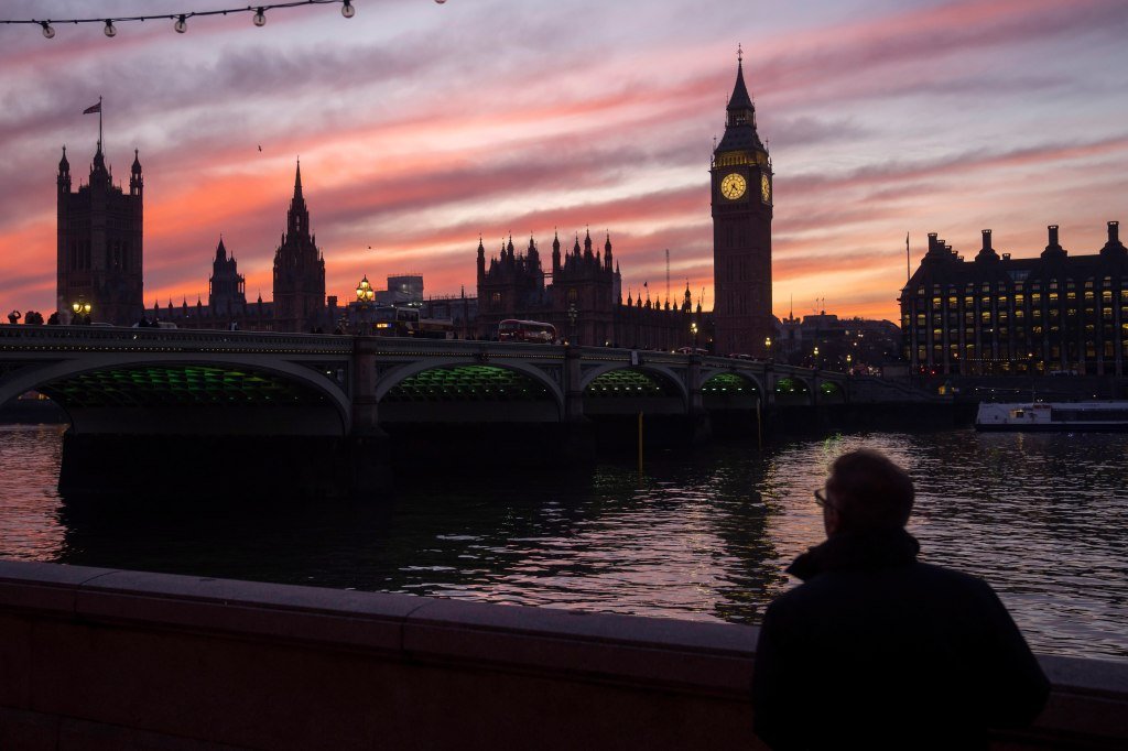 Why the US and Europe will be an hour closer this week