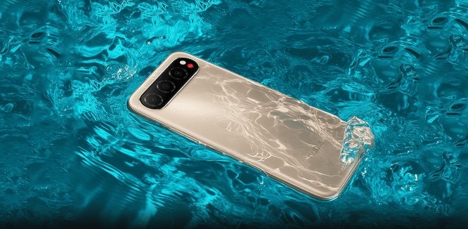 nubia Air