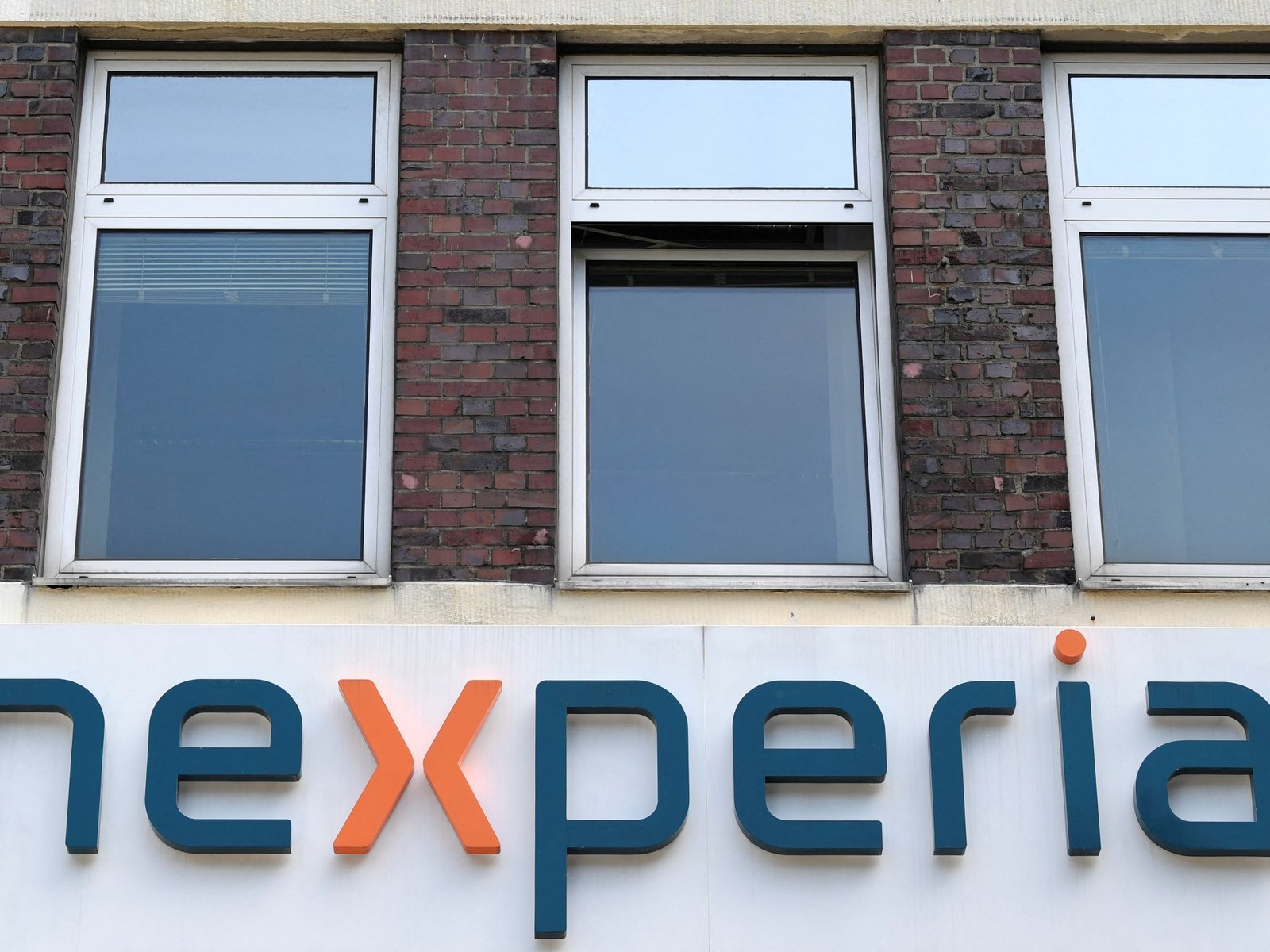 Why has Dutch government taken control of China-owned chipmaker Nexperia? | European Union News
