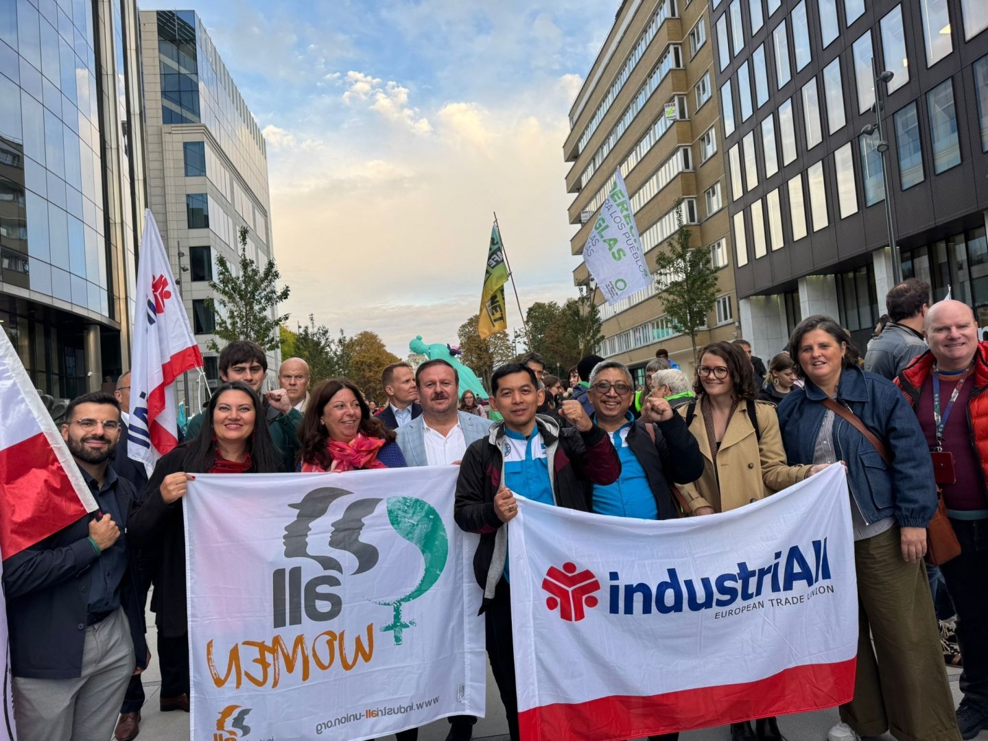 IndustriALL logotype
