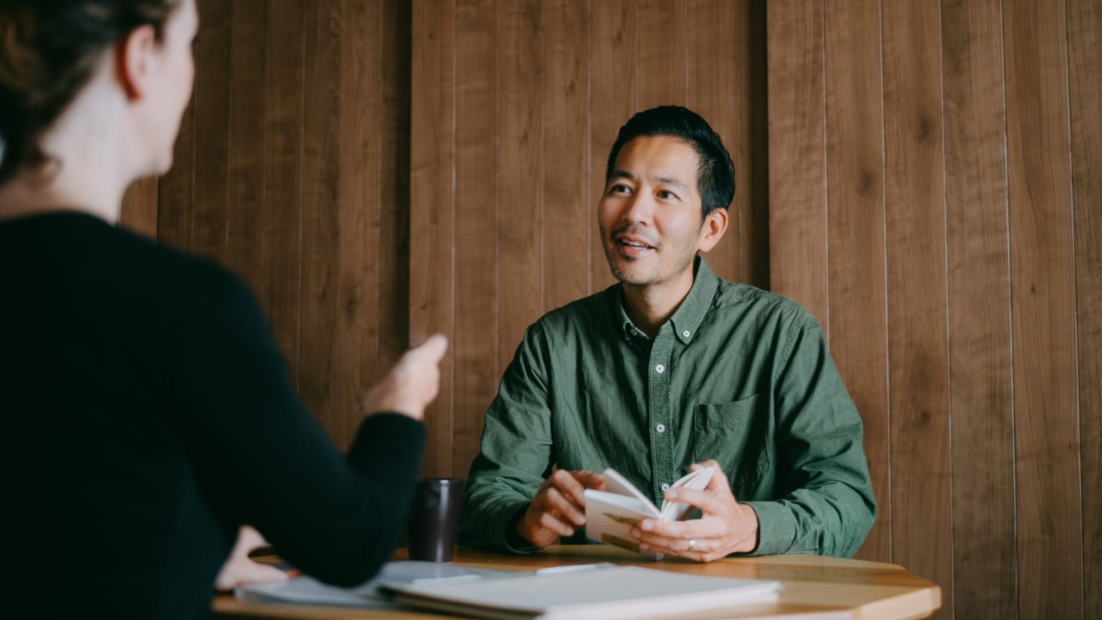 VC who backed billion-dollar AI firm shares two red flags in founders