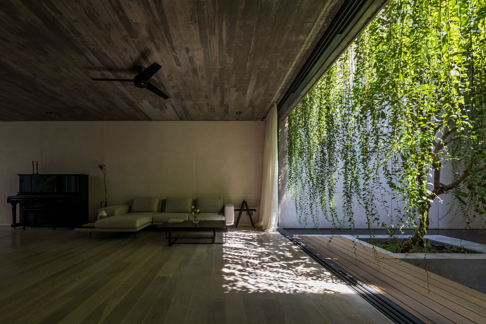 EVSDA 2025 – ‘ARCHITECTURE’ SHORTLIST – VILLA TÂN ĐỊNH (MIA STUDIO)