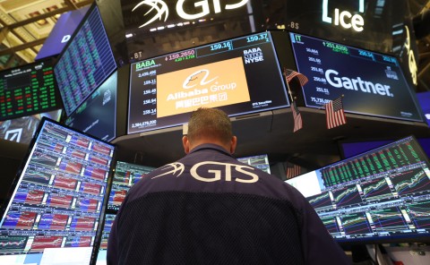 US stocks gain momentum after tech-fueled Asia rout