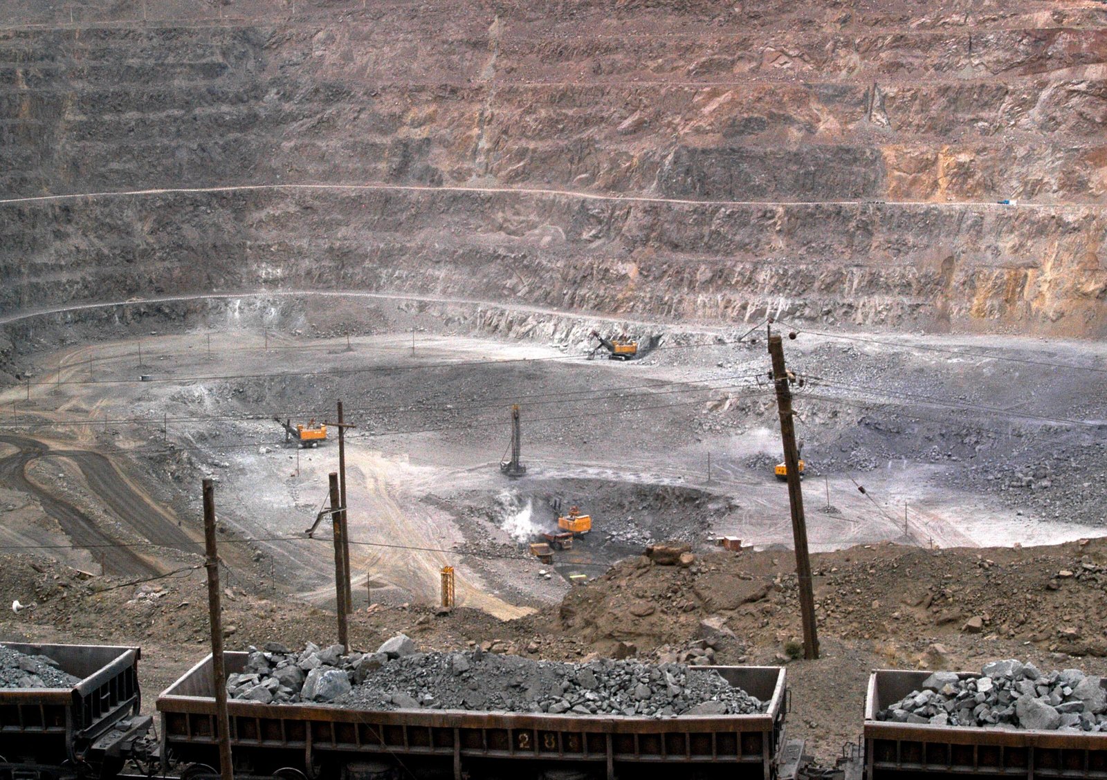 European Union welcomes suspension of China’s rare earth controls