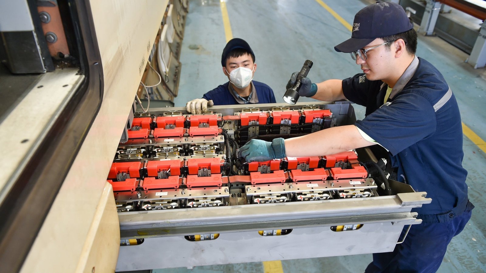 Exploring the battery-electric locomotives powering Europe