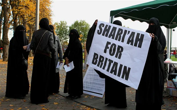 The Blogs: Europe’s Silent Conquest: Brotherhood and Salafism | Jose Lev Alvarez Gomez