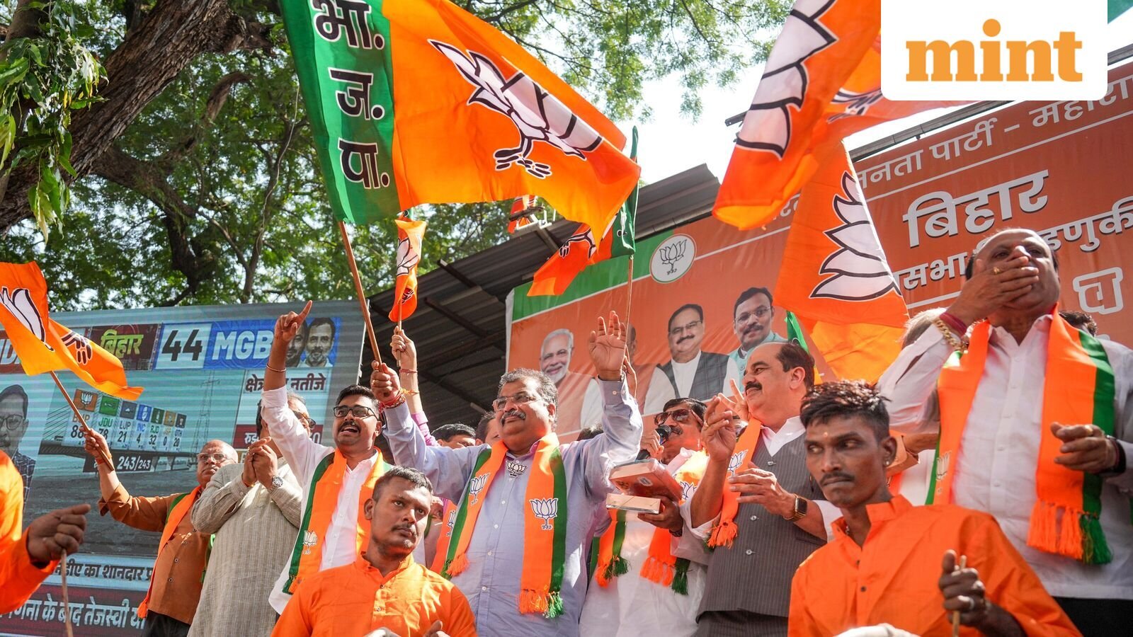 Mumbai: Maharashtra BJP President Ravindra Chavan with party workers celebrate as the NDA alliance leads during the counting of votes of the Bihar Assembly elections, in Mumbai, Friday, Nov. 14, 2025.