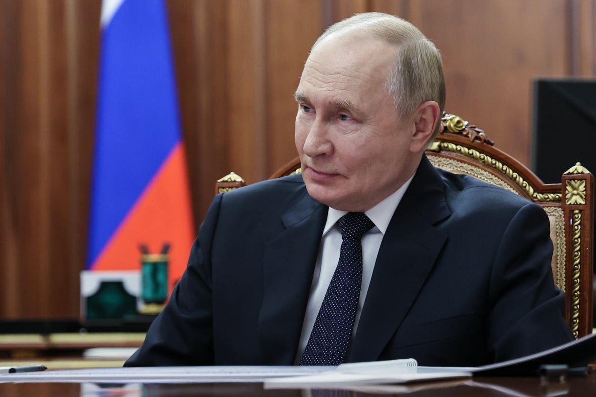 Ukraine-Russia war latest: Kremlin sinks Trump’s hope of peace deal by Thanksgiving