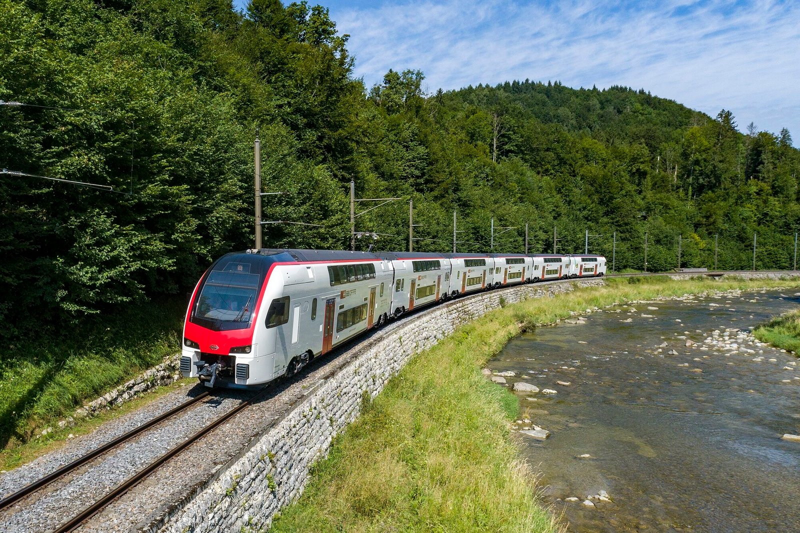SBB Faces Setback as Stadler Loses Key French Contract to Siemens and Alstom
