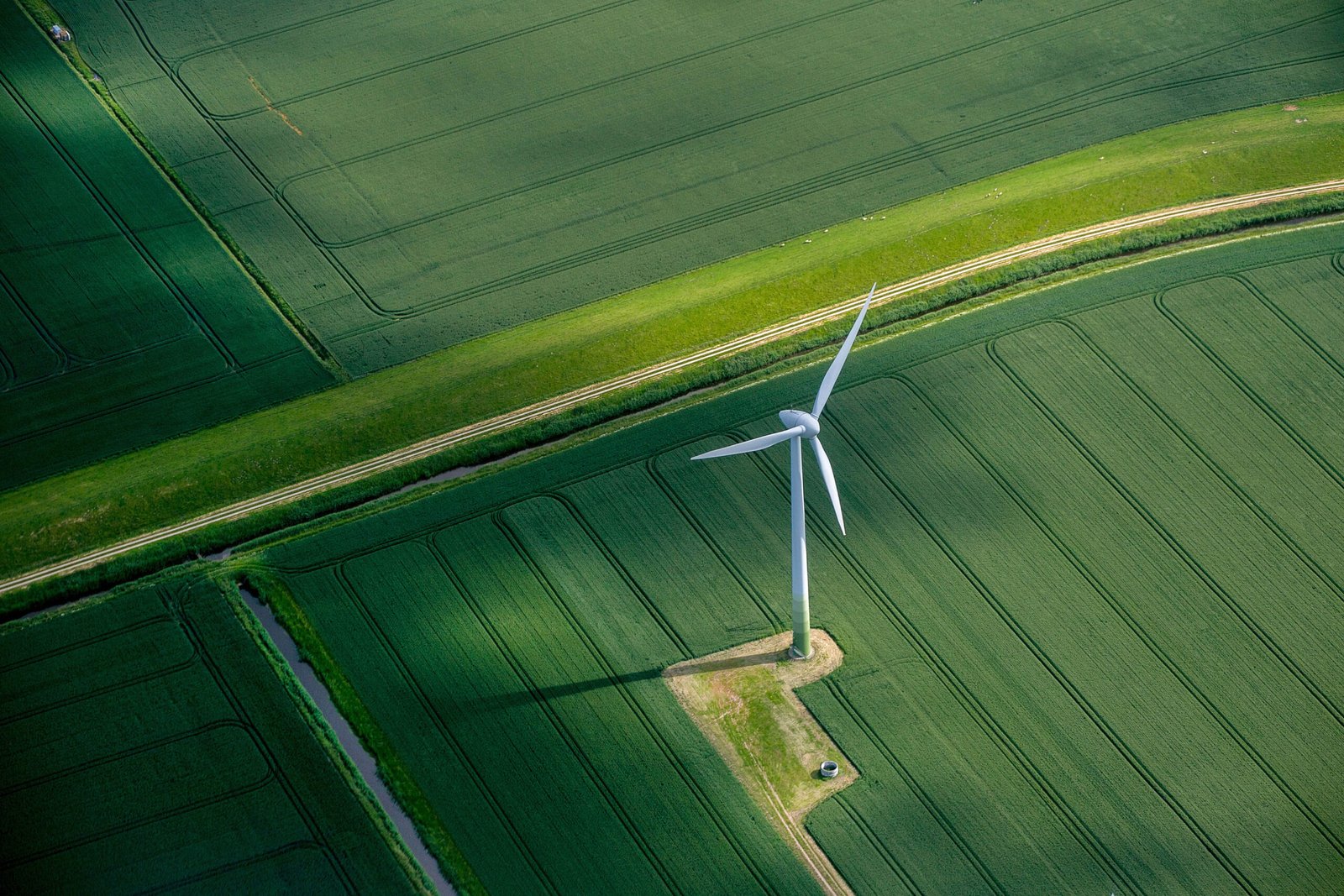 EU Clean Industrial Deal: Tax incentives ahead | EY