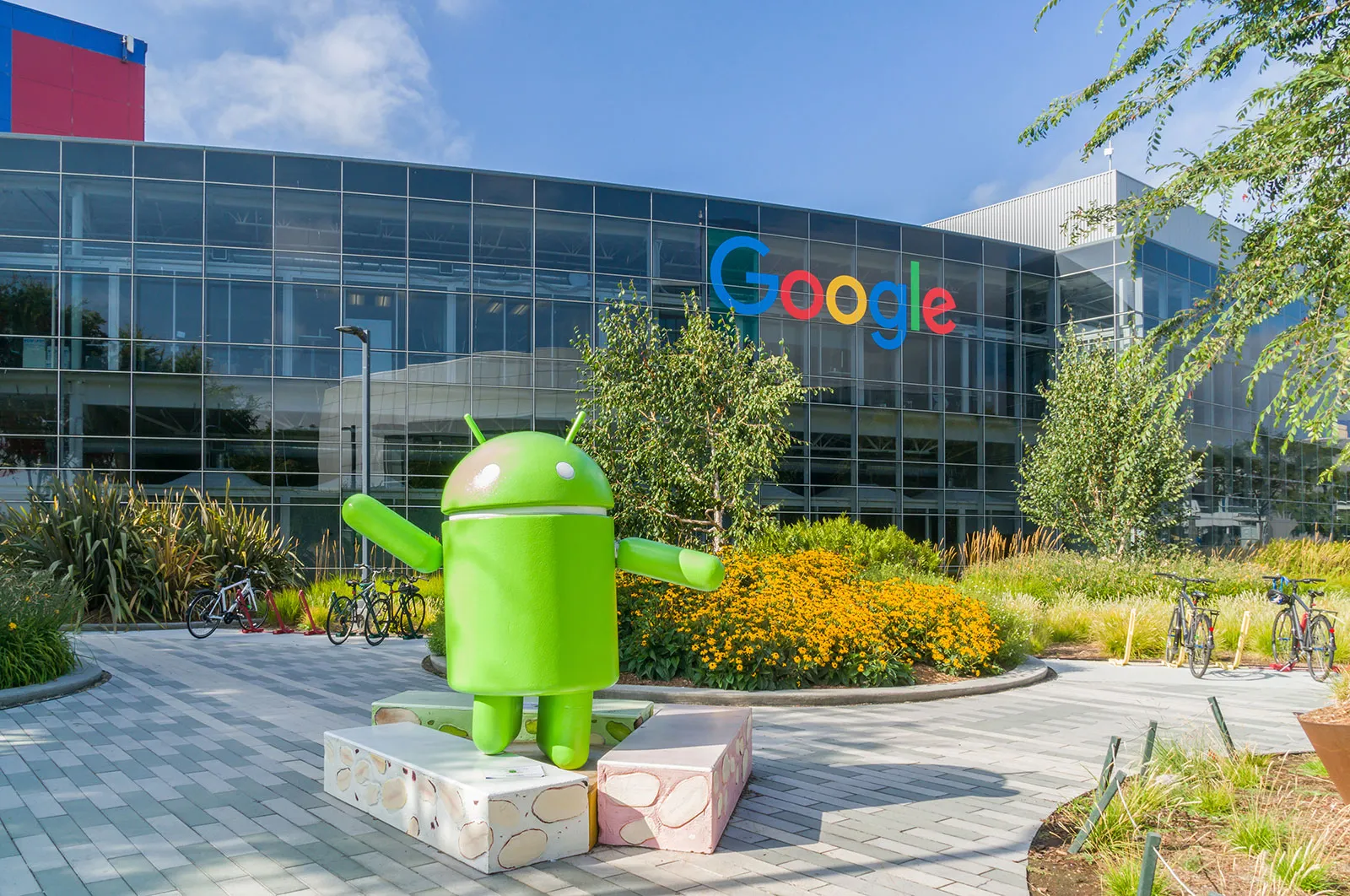 Google warns Europe risks losing its AI advantage