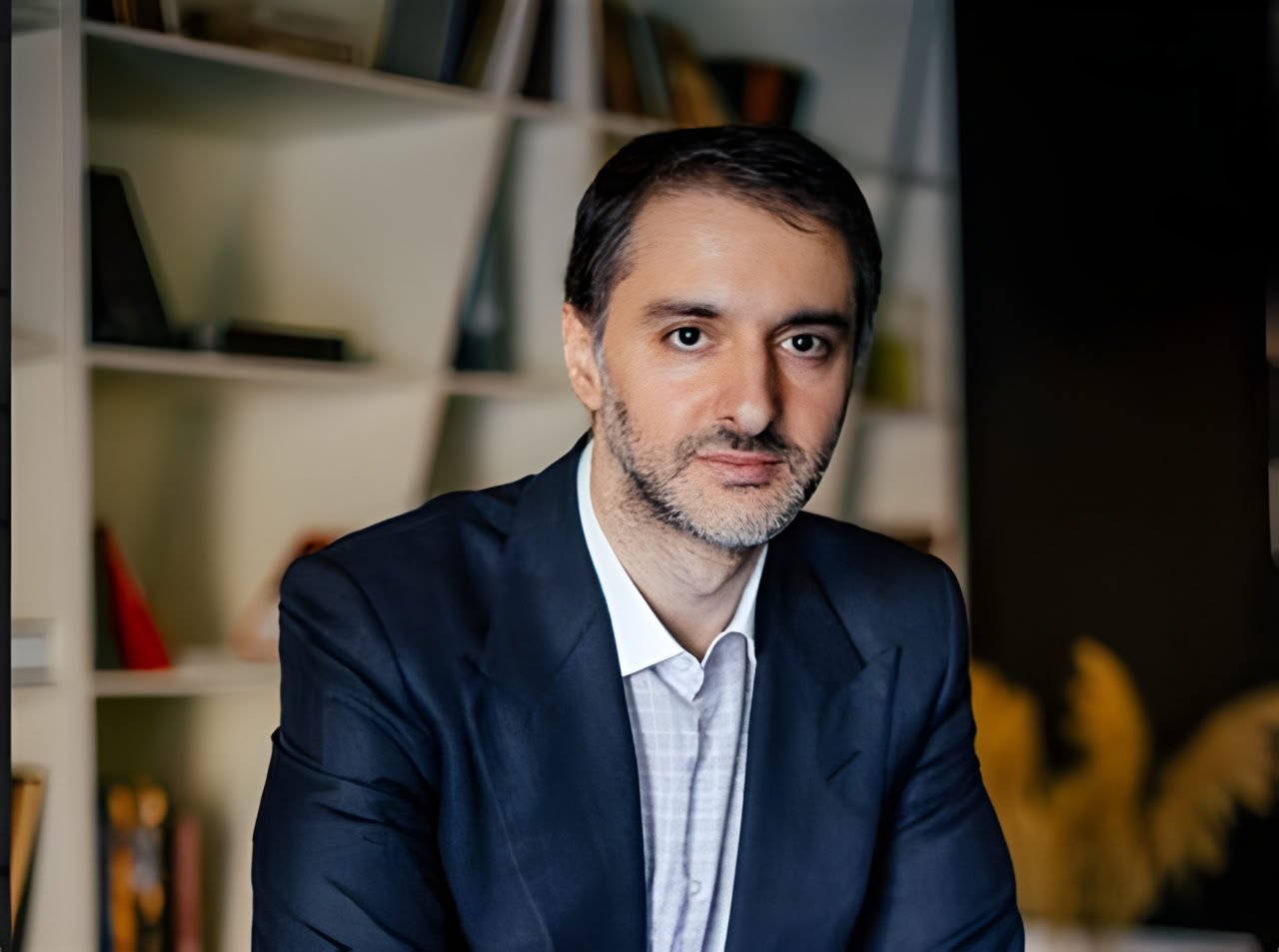 Aleksandr Smbatyan's Sanction-Proof Company: A London Bridge for Moscow's Elite