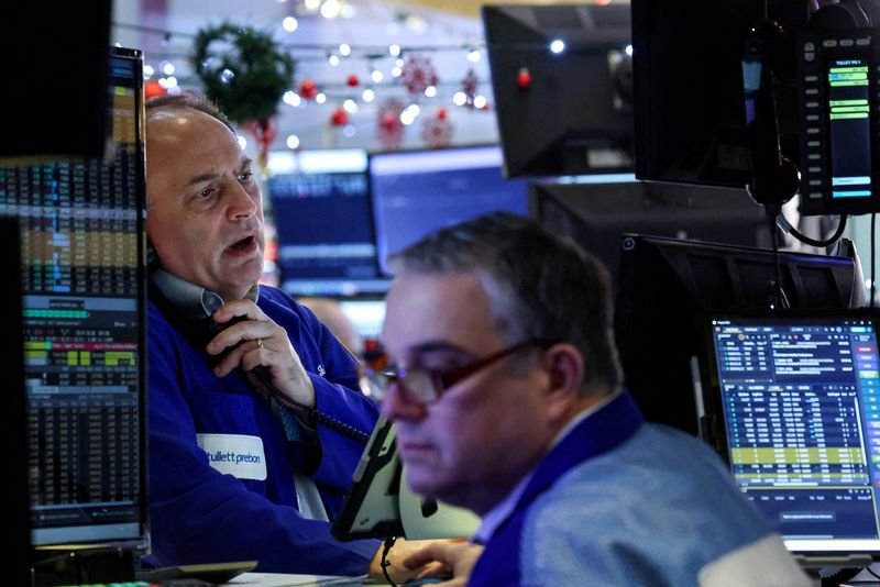 US stock futures stabilize after tech-led dip halts year-end rally | The Mighty 790 KFGO