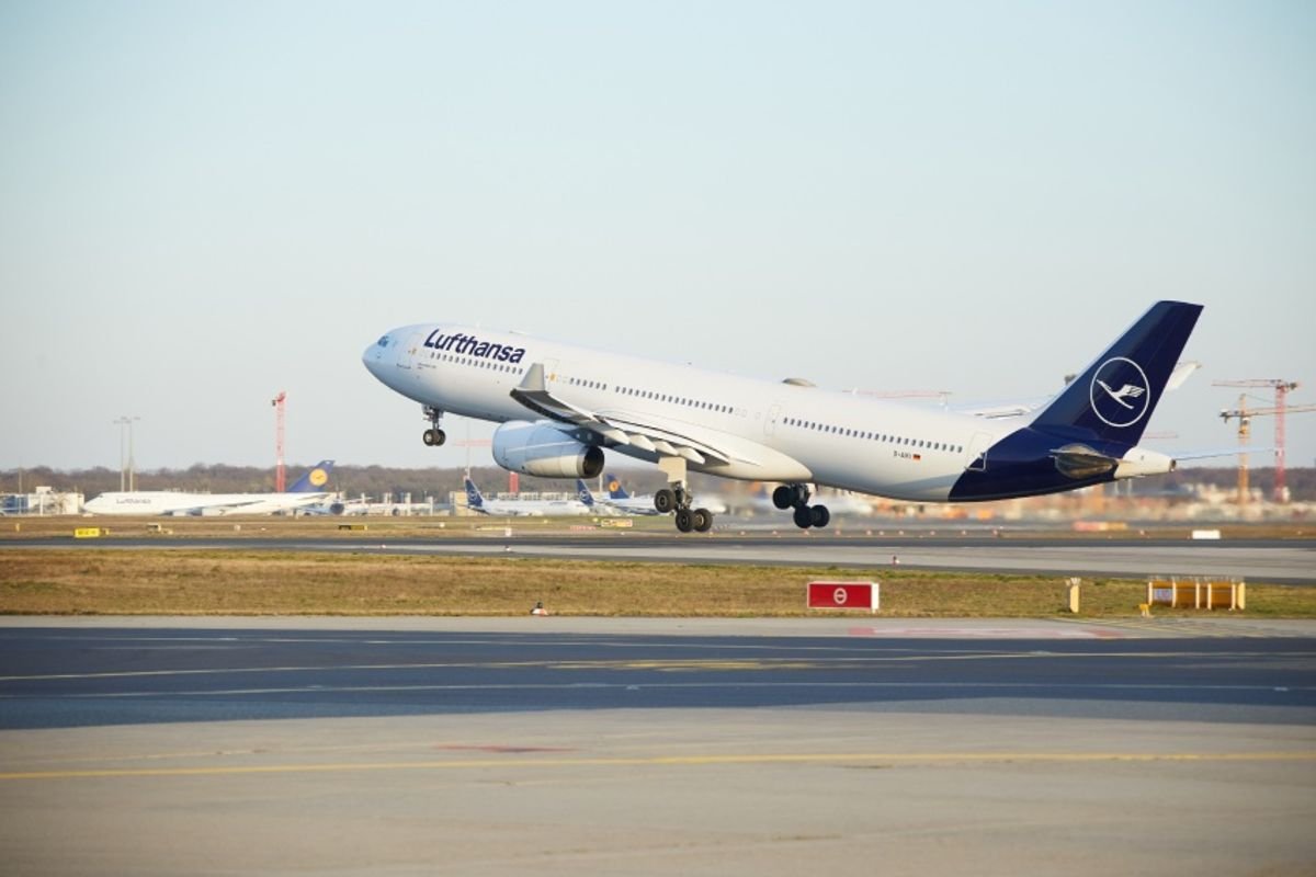 Lufthansa expands operational efficiency programme