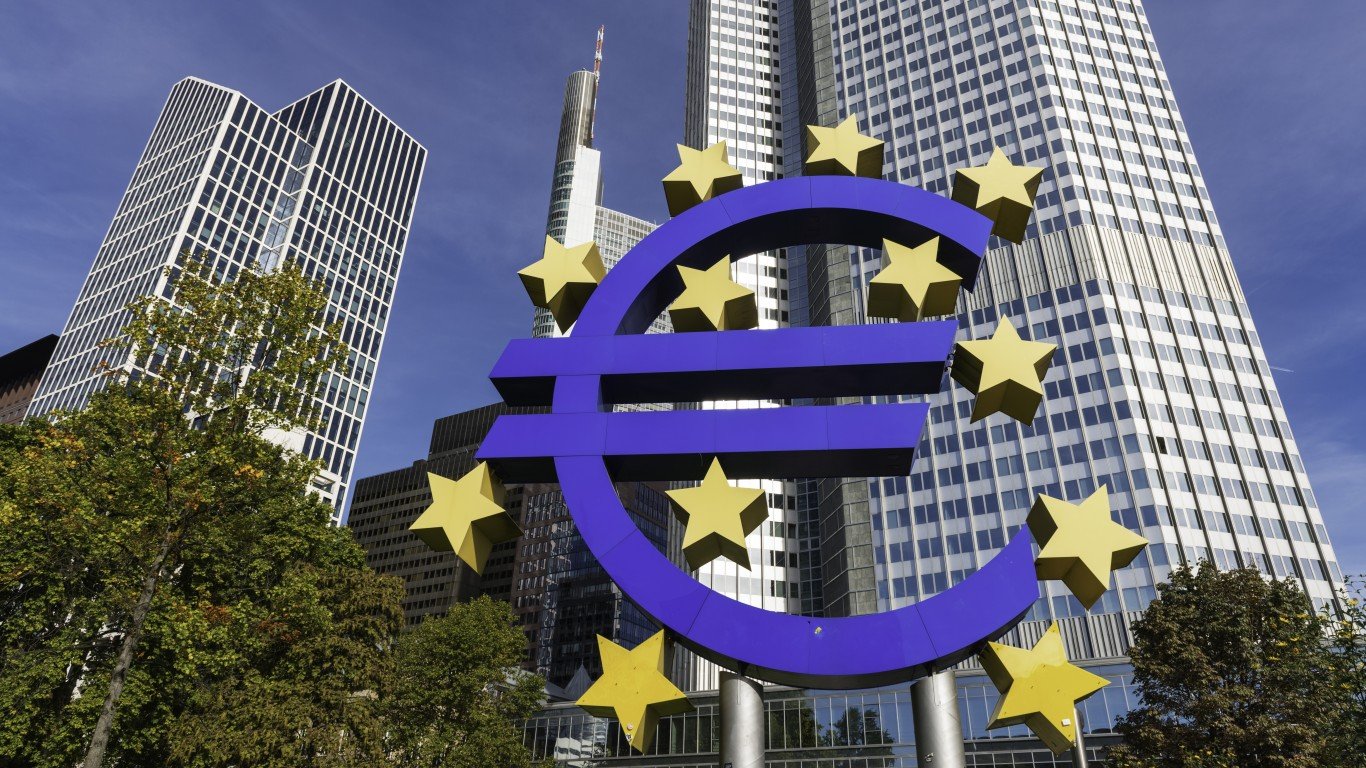 Investors Say Europe Is Cooked, But JP Morgan’s Euro ETF Is Destroying The S&P and Hot AI Stocks