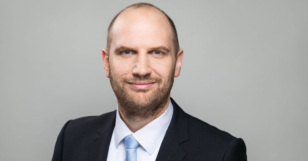 Konica Minolta: How AI Helps Companies Manage ESG Reporting
