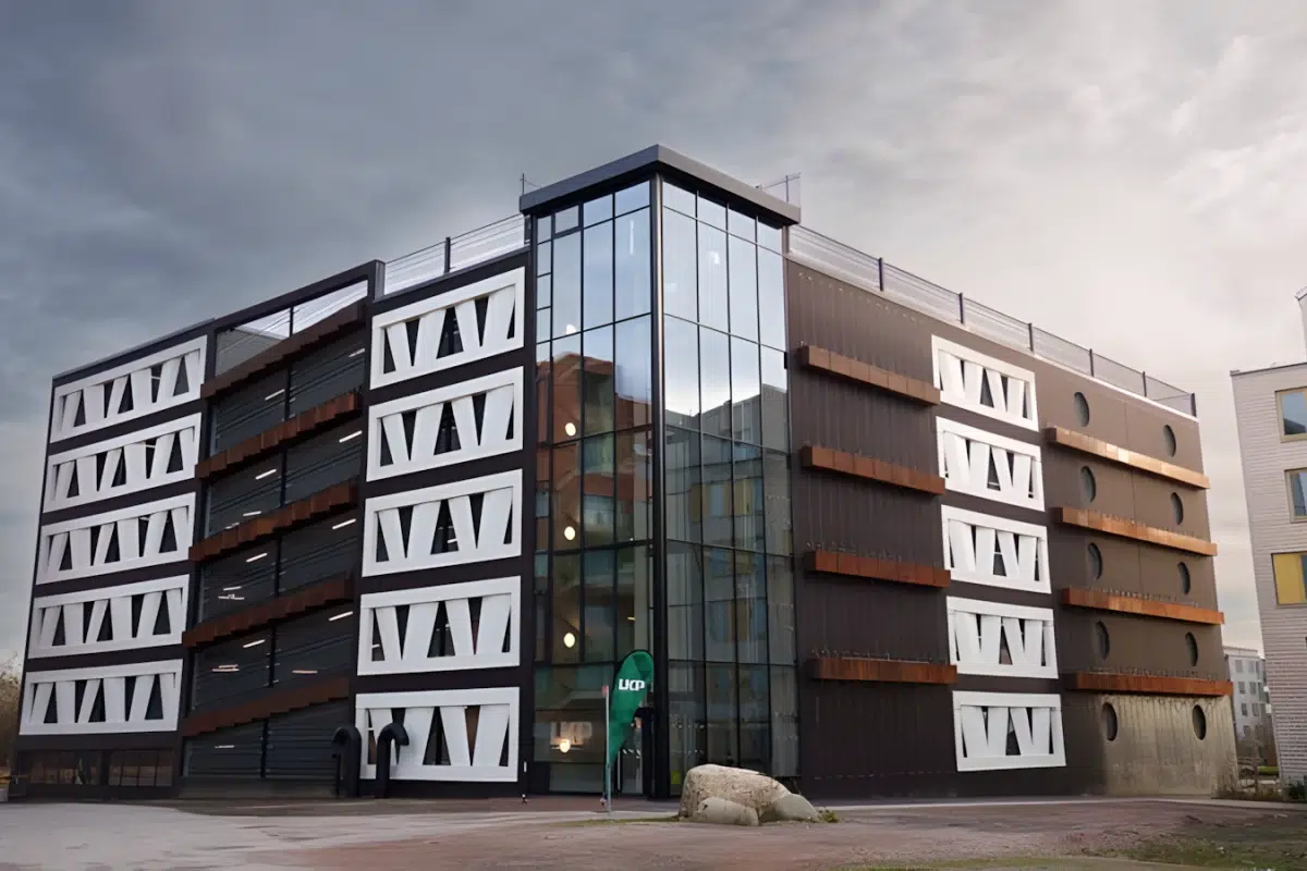 Sustainable Architecture: Sweden Opens Europe's First Parking Lot with Recycled Wind Turbine Blades