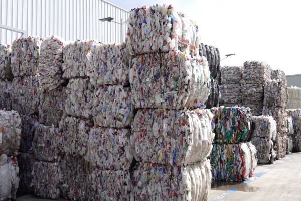 EU launches bold new push for circular economy, plastic recycling