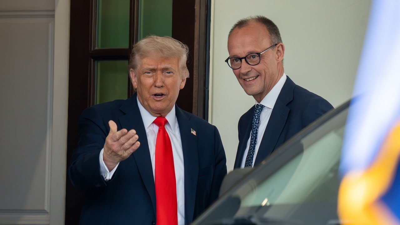 Donald Trump and Friedrich Merz meeting.