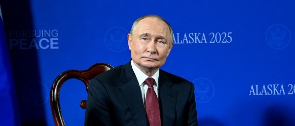 Russia Now Open To Ukraine Joining EU, Officials Briefed On Peace Deal Say