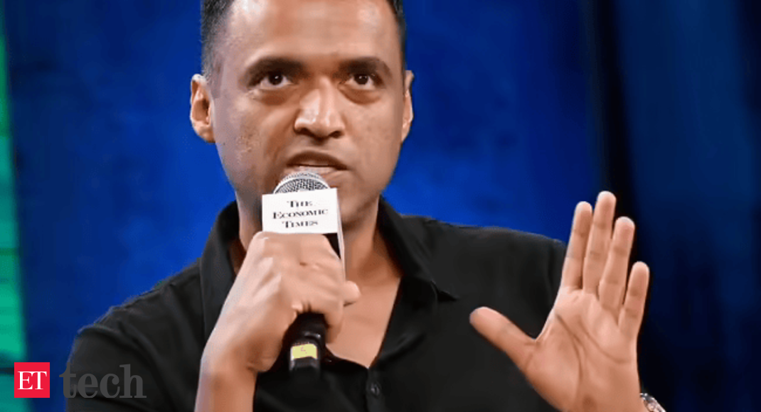 Eternal shares hit hard; WhatsApp privacy under Musk's fire