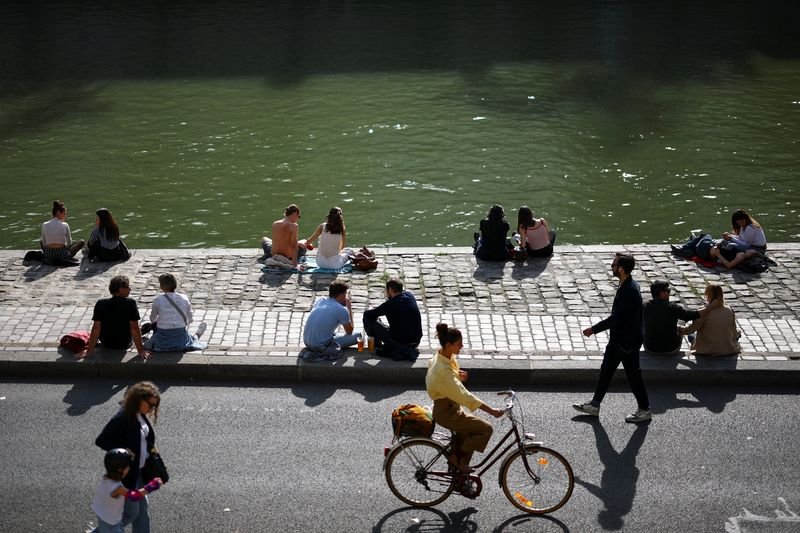 Deaths outnumber births in France for first time since World War Two