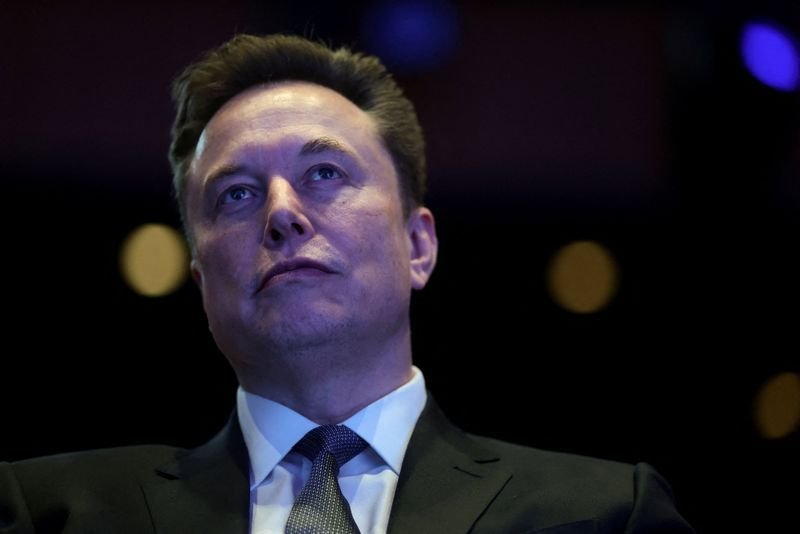 Factbox-Elon Musk's Grok faces global scrutiny for sexualised AI photos